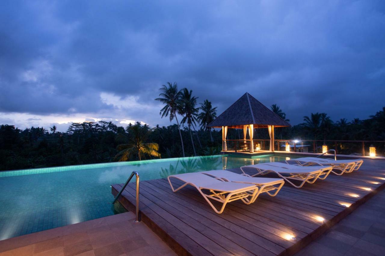 特拉帕拉纳比斯马酒店-Chse认证 乌布 外观 照片 The resort's infinity pool